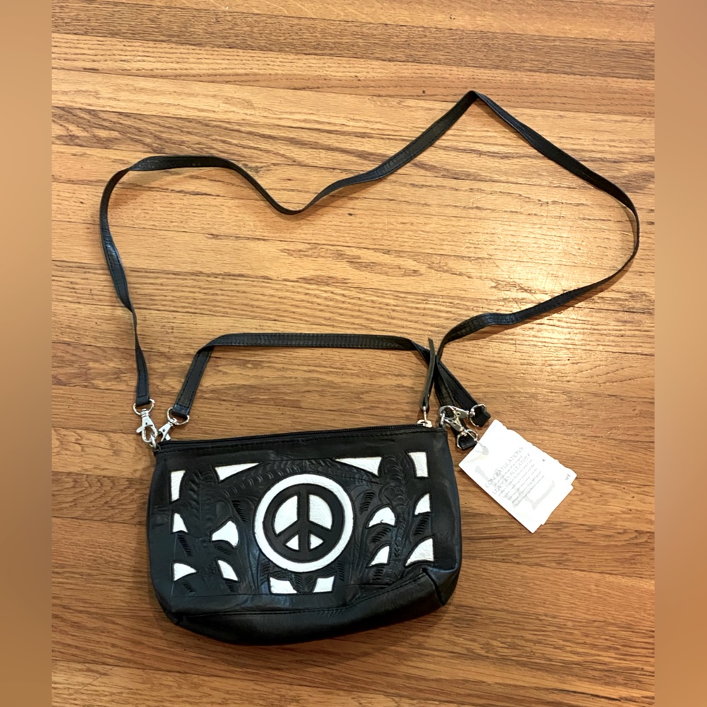 Brand new Leaders In Leather Peace Sign Purse (NWT)